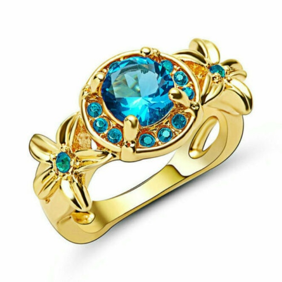 Jewelry - 🔘5 For 25$🔘Floral Cameo Ring